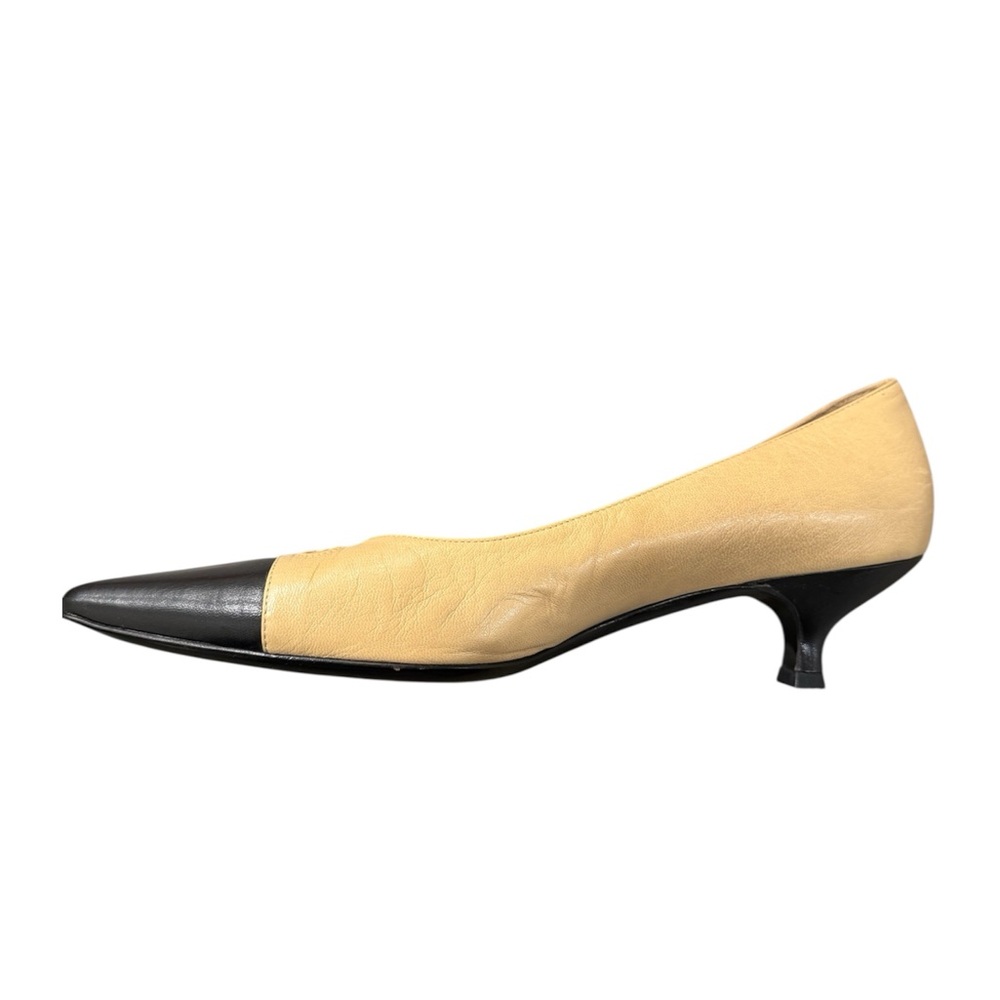 Salvatore Ferragamo Beige and Black Pointed Toe Heels - Picture 10 of 12